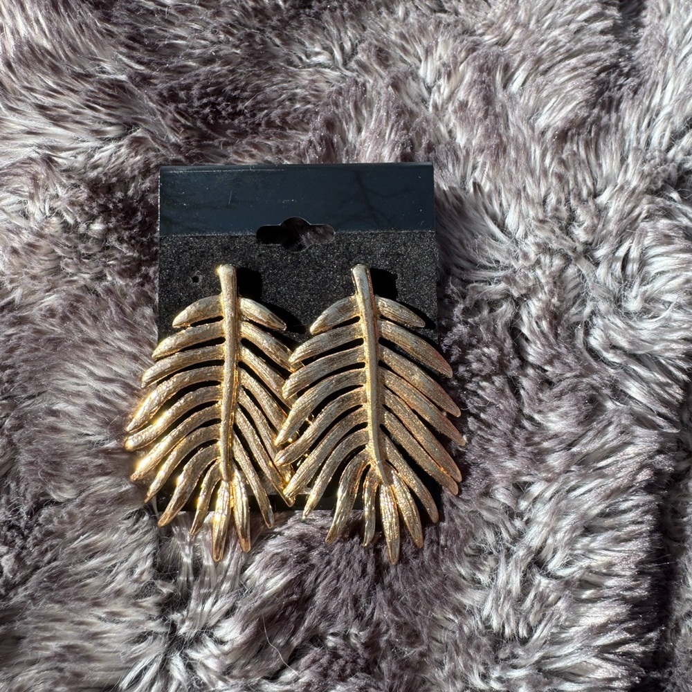 Gold Leaf Earrings